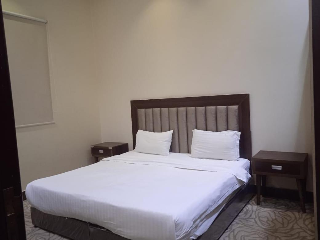 Quiet Rooms 7 Рияд Екстериор снимка